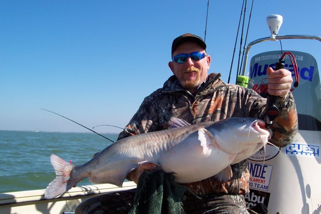 Lake Lewisville Catfish Fishing Guide - North Texas Catfish Guide Service